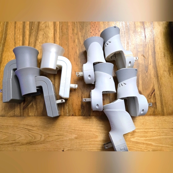 Air Wick Scented Oil Plug In Warmers & Bath & Body Works Wallflowers - Lot of 8 - Picture 1 of 3